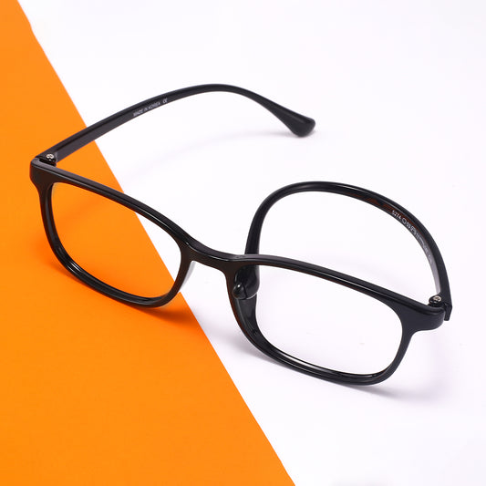 Fiona Eyeglasses in Matte Black