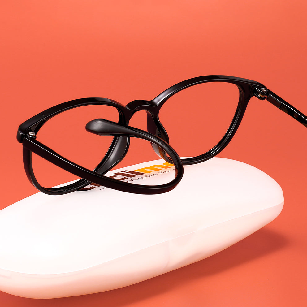 Deirdre Eyeglasses in Black