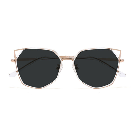 Arya Sunglasses in Clear